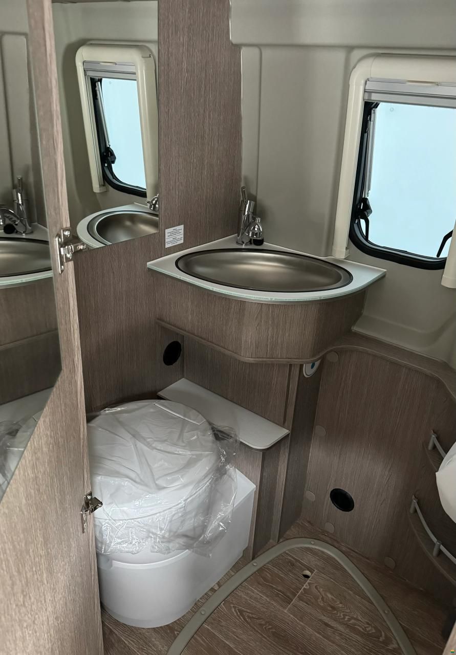 Pössl 2WIN S PLUS *Aufstelldach*