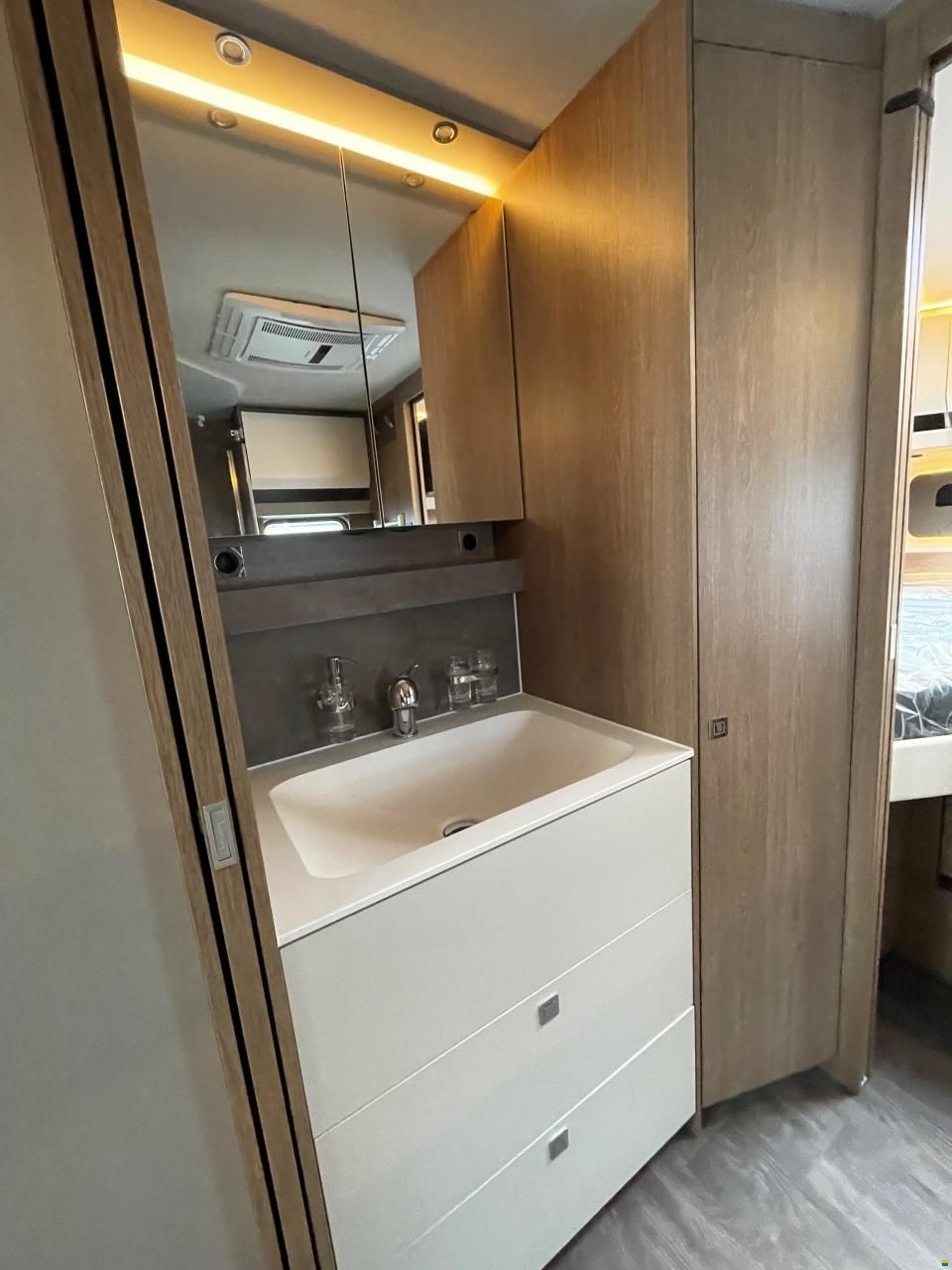 Morelo Loft Premium 83 L