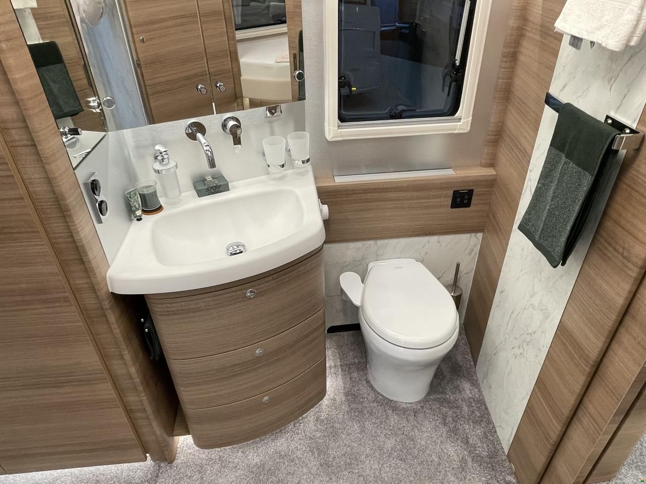 Concorde Charisma 910 LSI