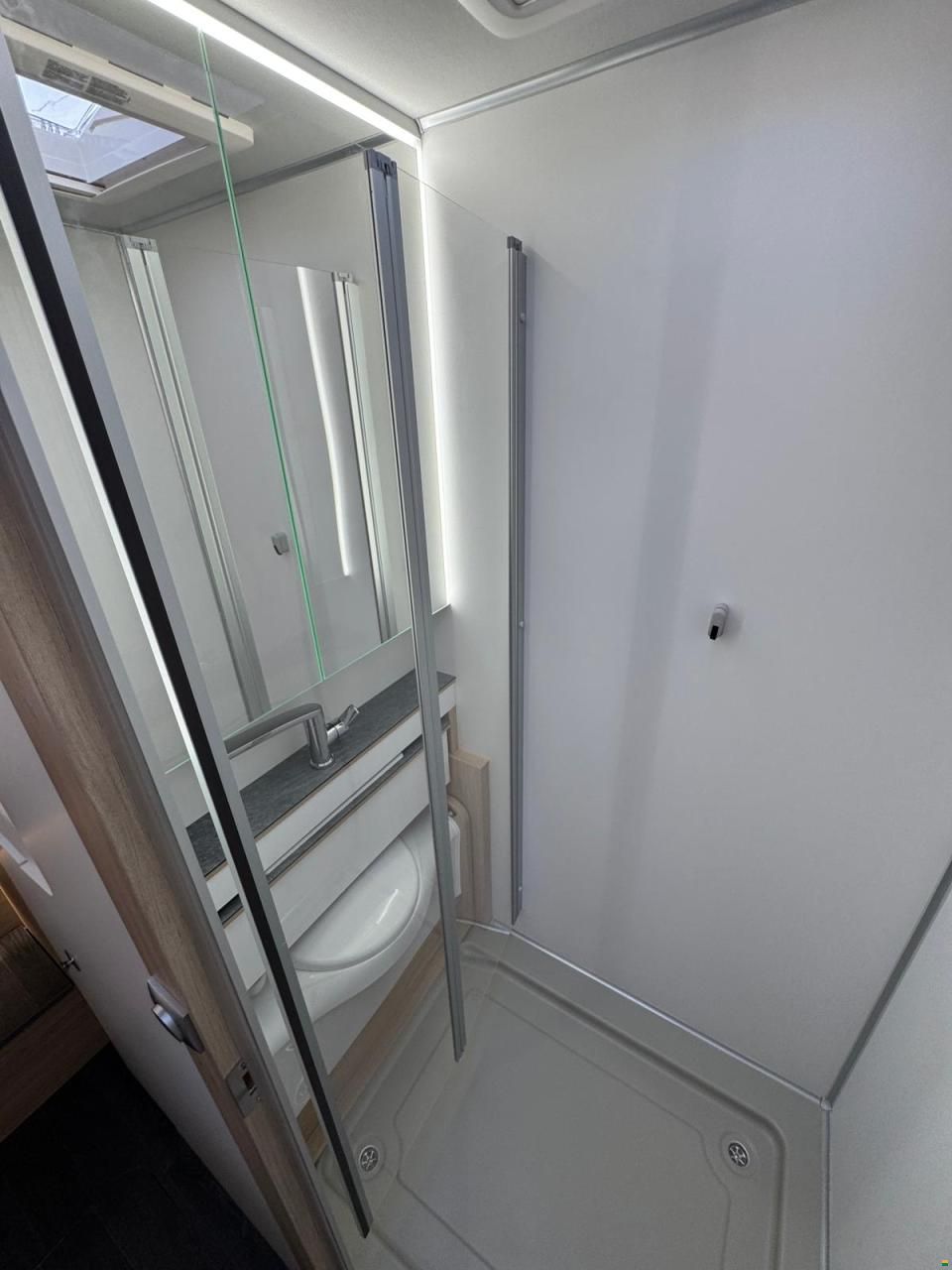 Frankia MT 7 GDK Neo BLACK LINE 4,5t