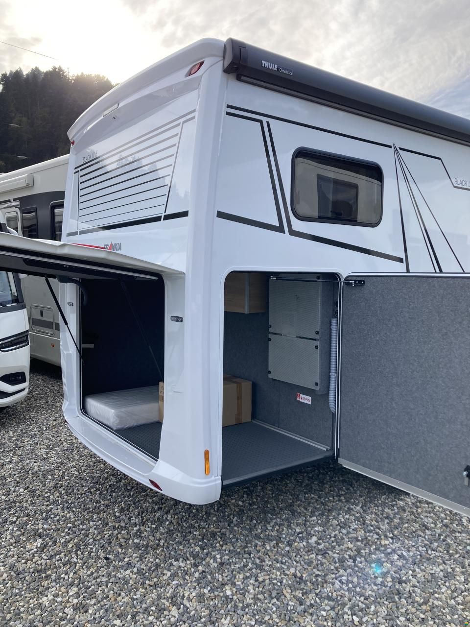 Frankia MT 7 GDK Neo BLACK LINE 4,5t