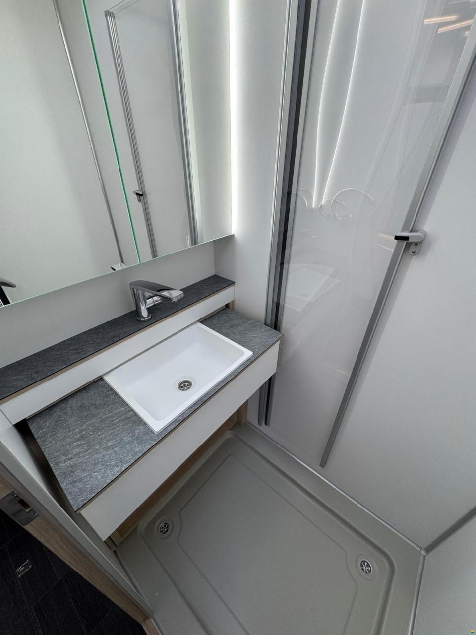 Frankia MT 7 GDK Neo BLACK LINE 4,5t