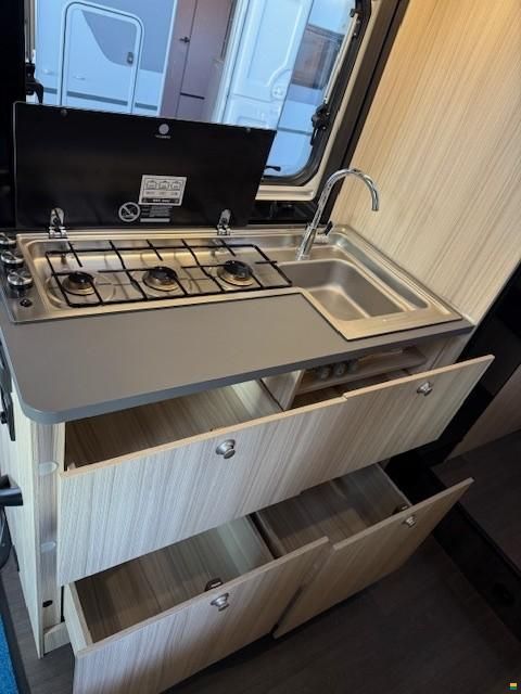 Adria Sun Living S70SL