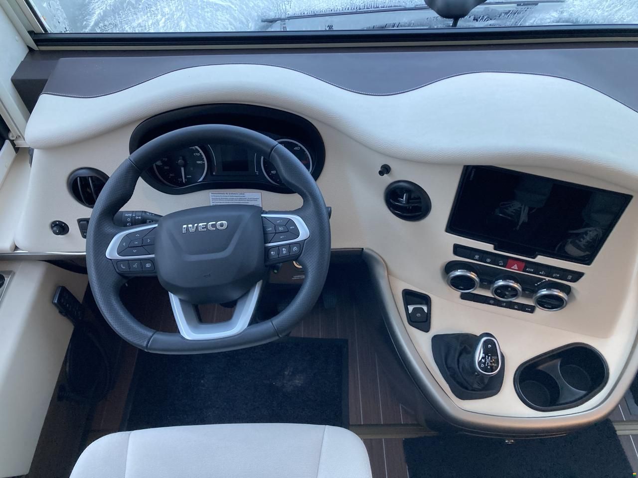 Concorde Carver 850 L