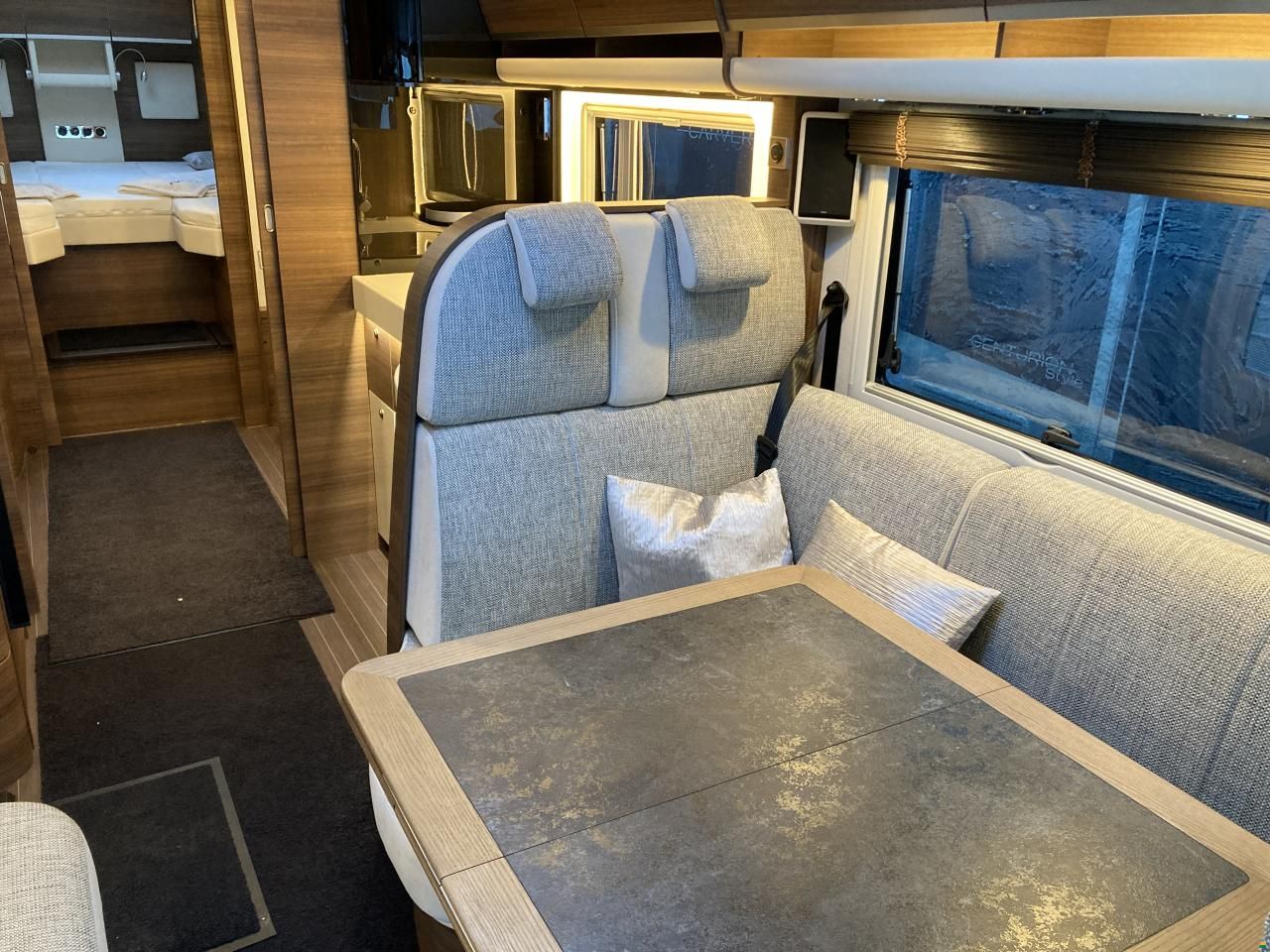 Concorde Carver 850 L