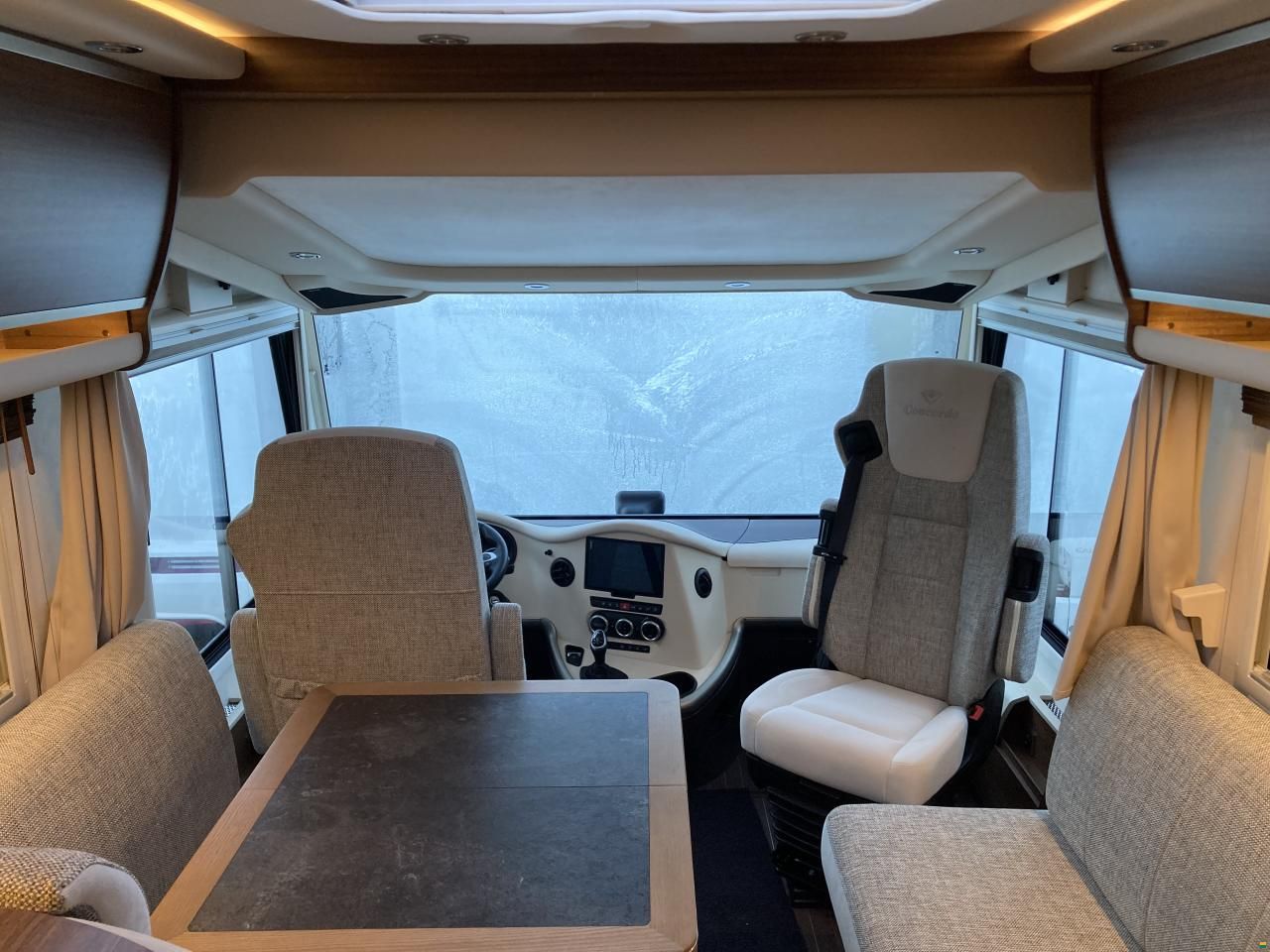 Concorde Carver 850 L