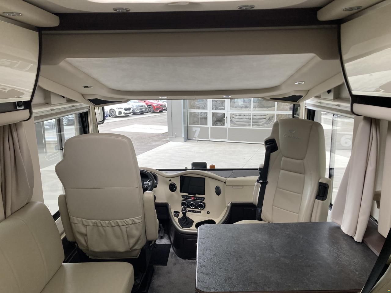 Concorde Carver 850 L