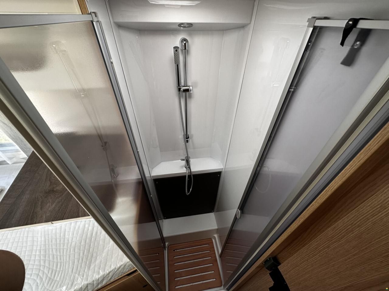 Sunlight Adventure T 68