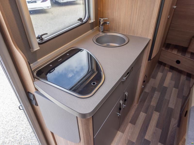 Weinsberg CaraHome 700 DG