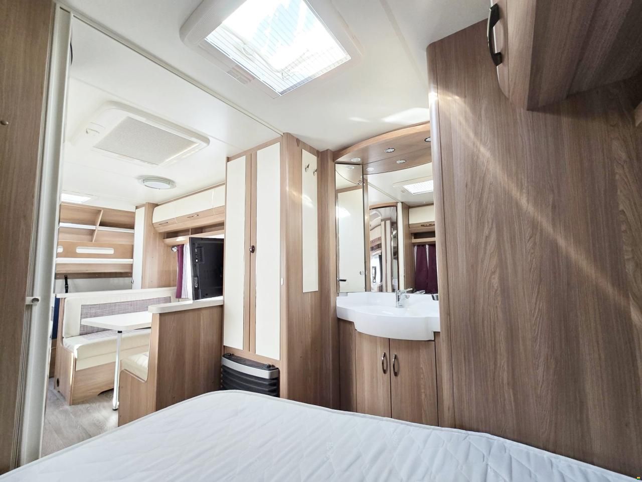 Hobby DE LUXE 540 KMFE