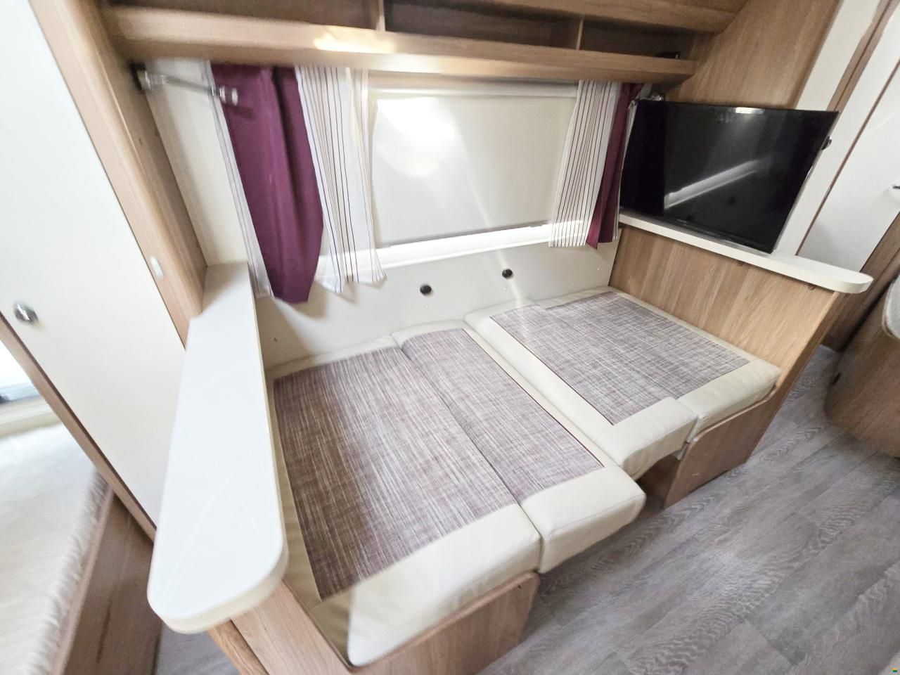 Hobby DE LUXE 540 KMFE