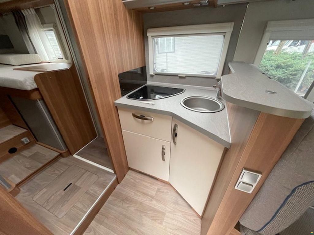 Weinsberg CaraSuite 700 ME