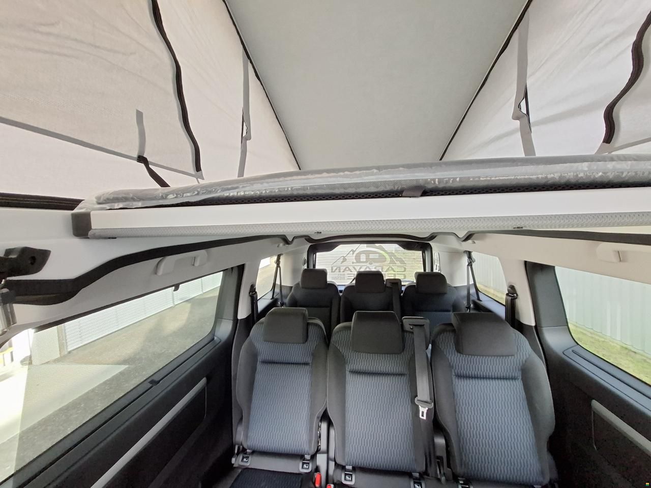 Pössl E-VANSTER - Elektro mit Aufstelldach