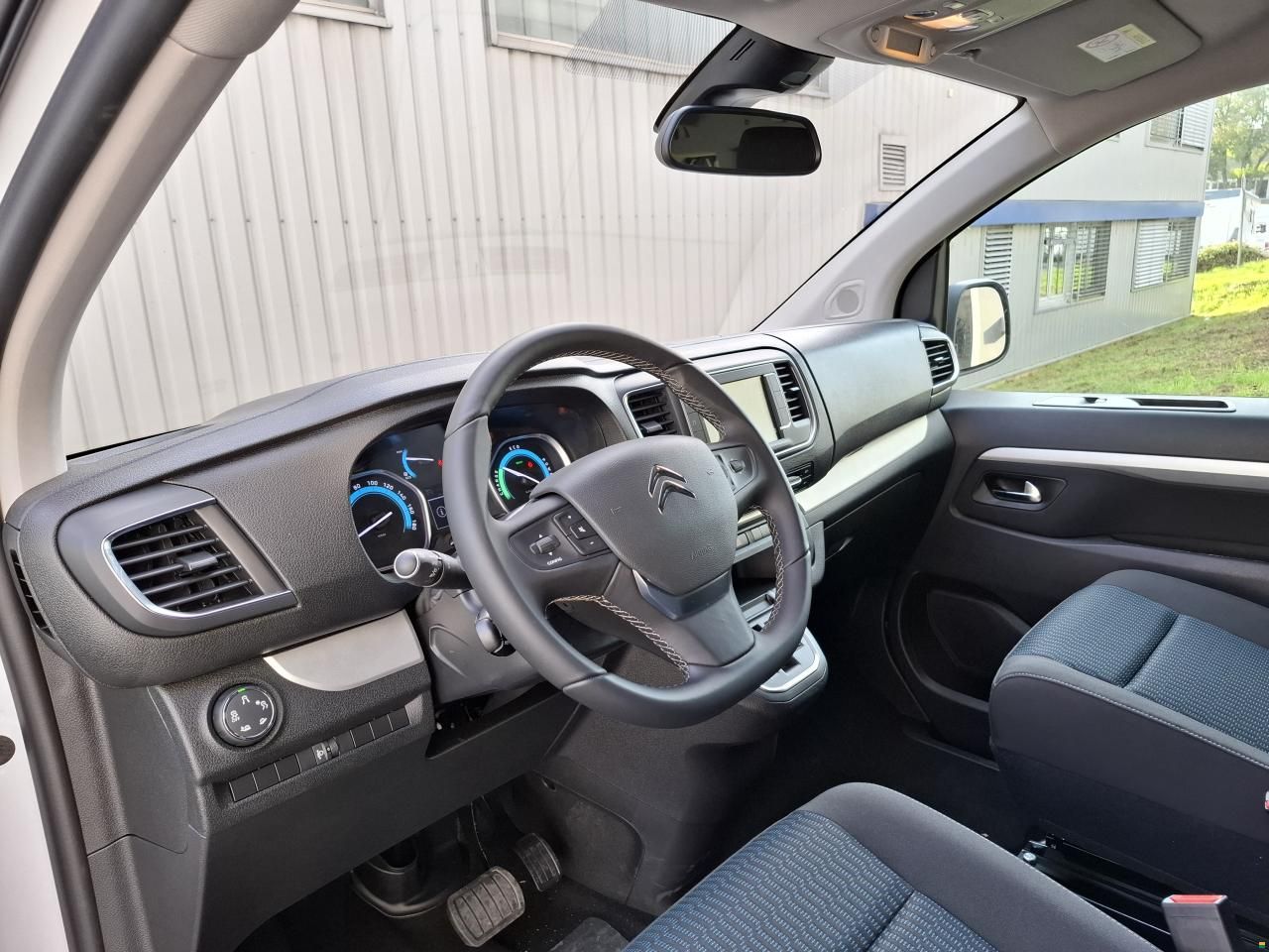 Pössl E-VANSTER - Elektro mit Aufstelldach