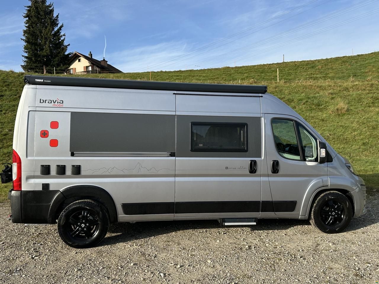 Bravia Mobil Swan 599