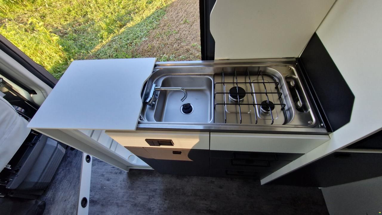 Yucon Microliner 60 B