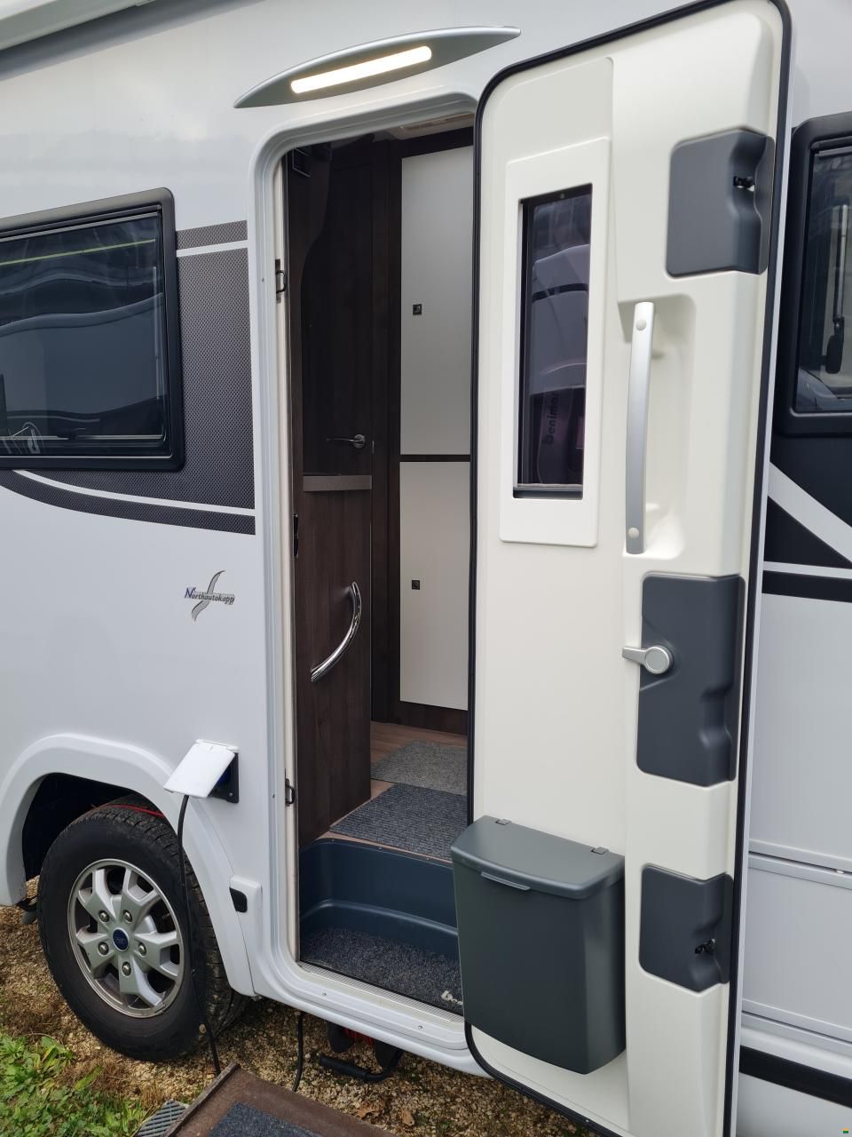 Benimar Tessoro 481 Northautokapp