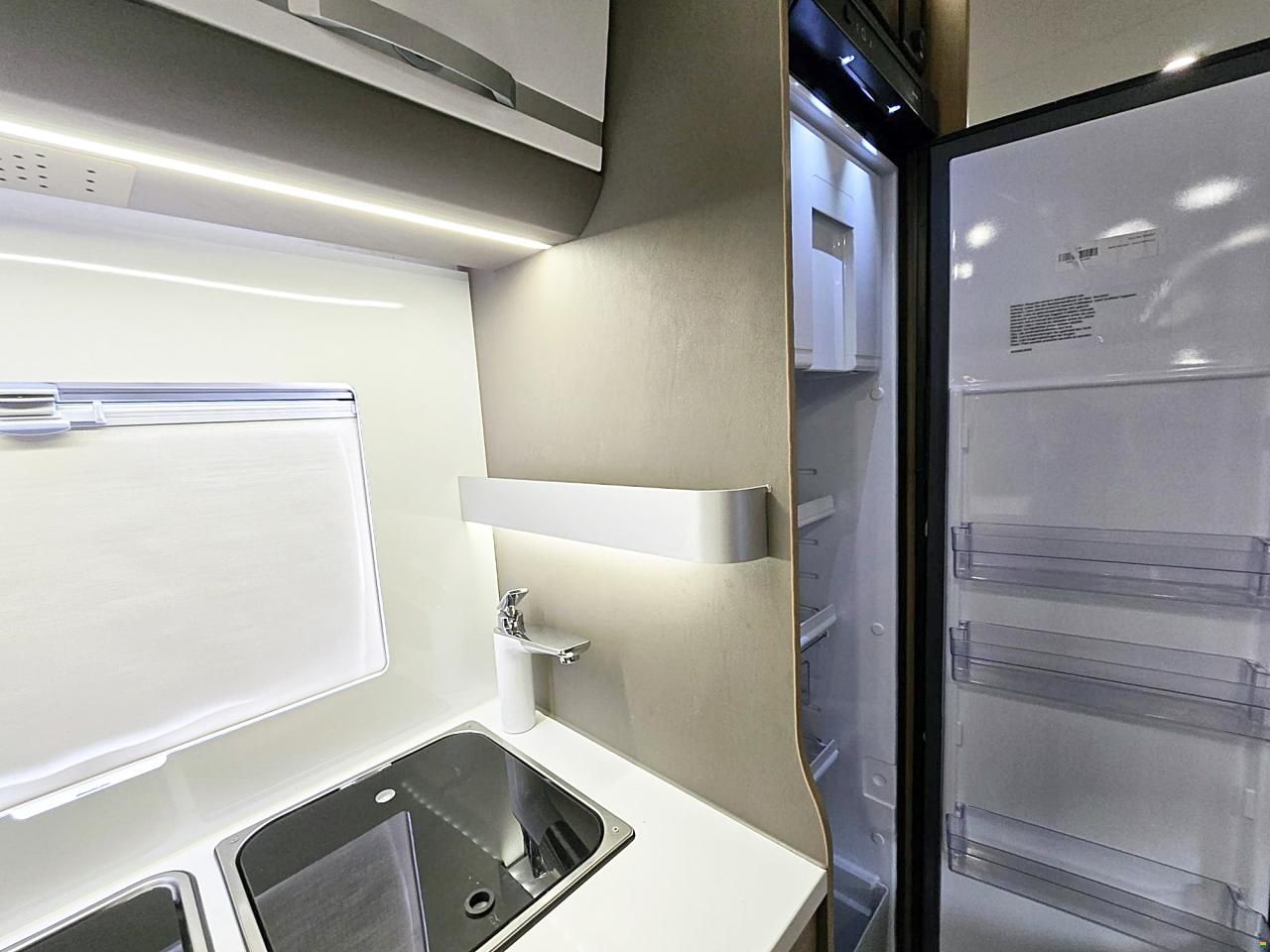 Adria MATRIX 600 SL PLUS 2.3 MJ 160