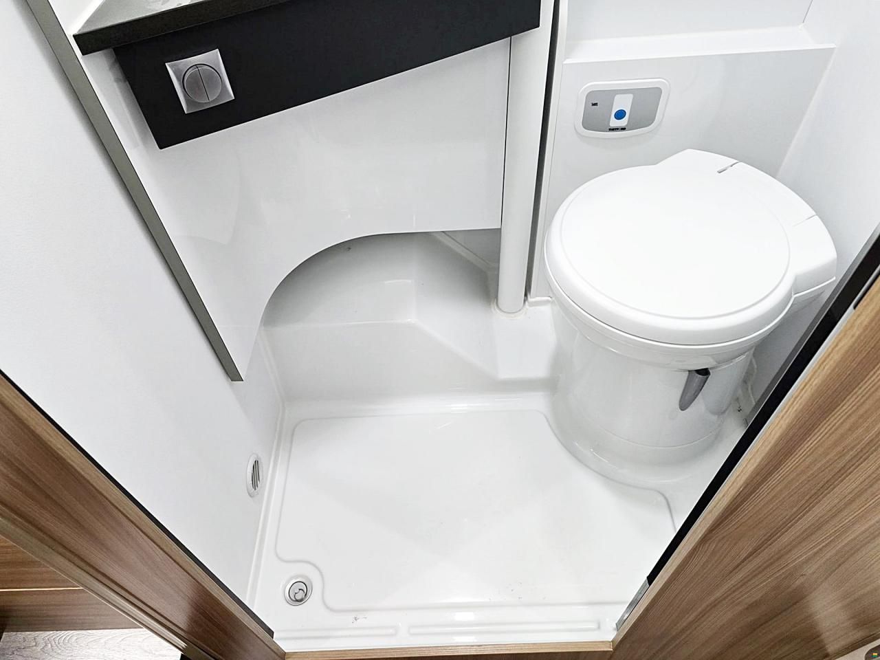 Adria MATRIX 600 SL PLUS 2.3 MJ 160