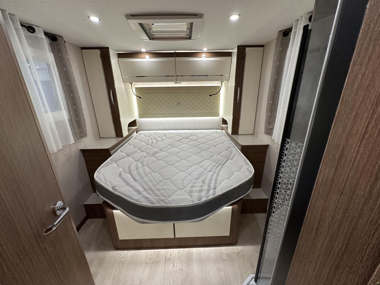 Fleurette Elister 73 LMF