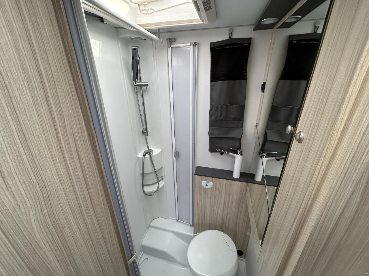 Adria Sun Living S70 SL
