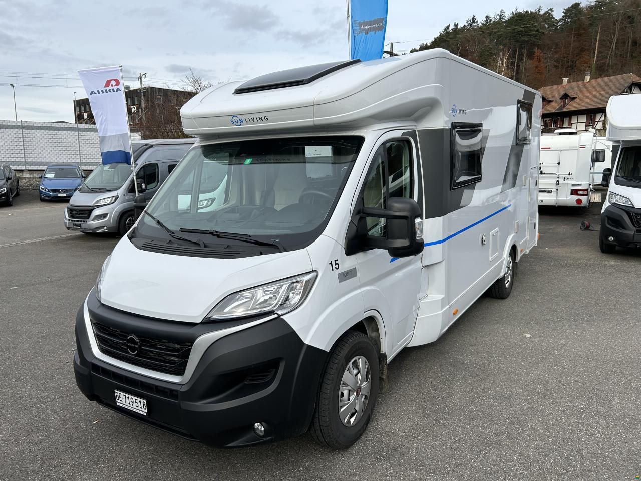 Adria Sun Living S70 SL