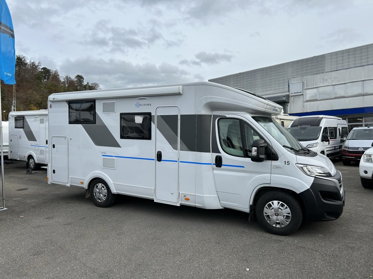 Adria Sun Living S70 SL