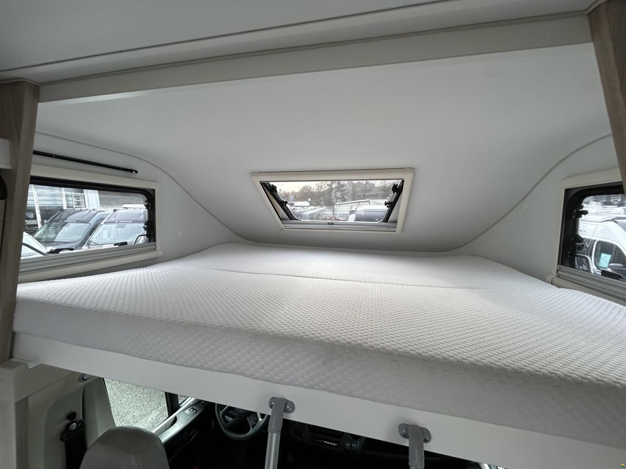 Adria Sun Living A75 SL