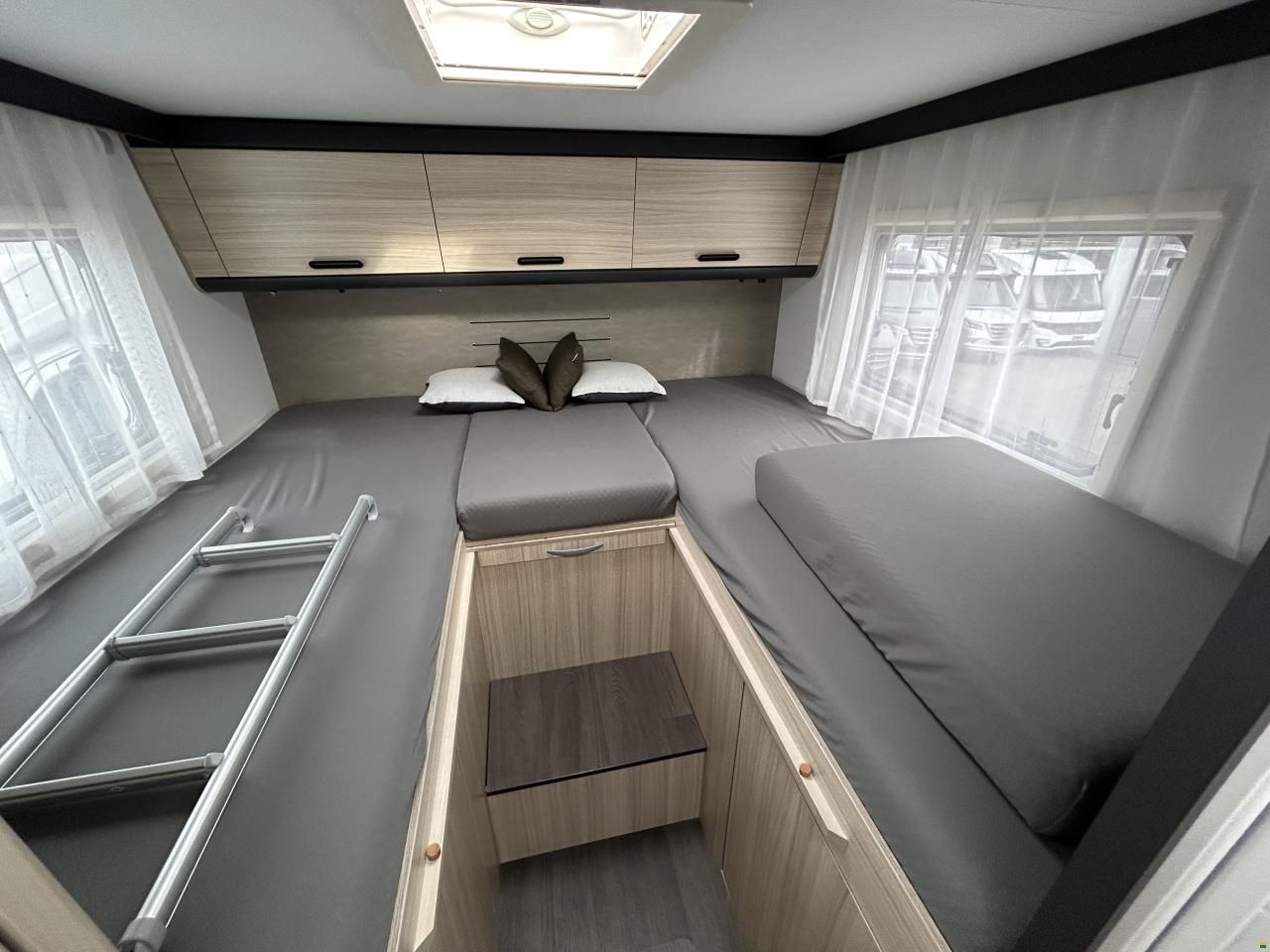 Adria Sun Living A75 SL