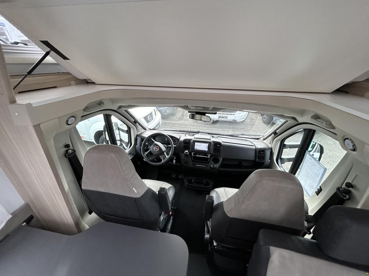 Adria Sun Living A75 SL