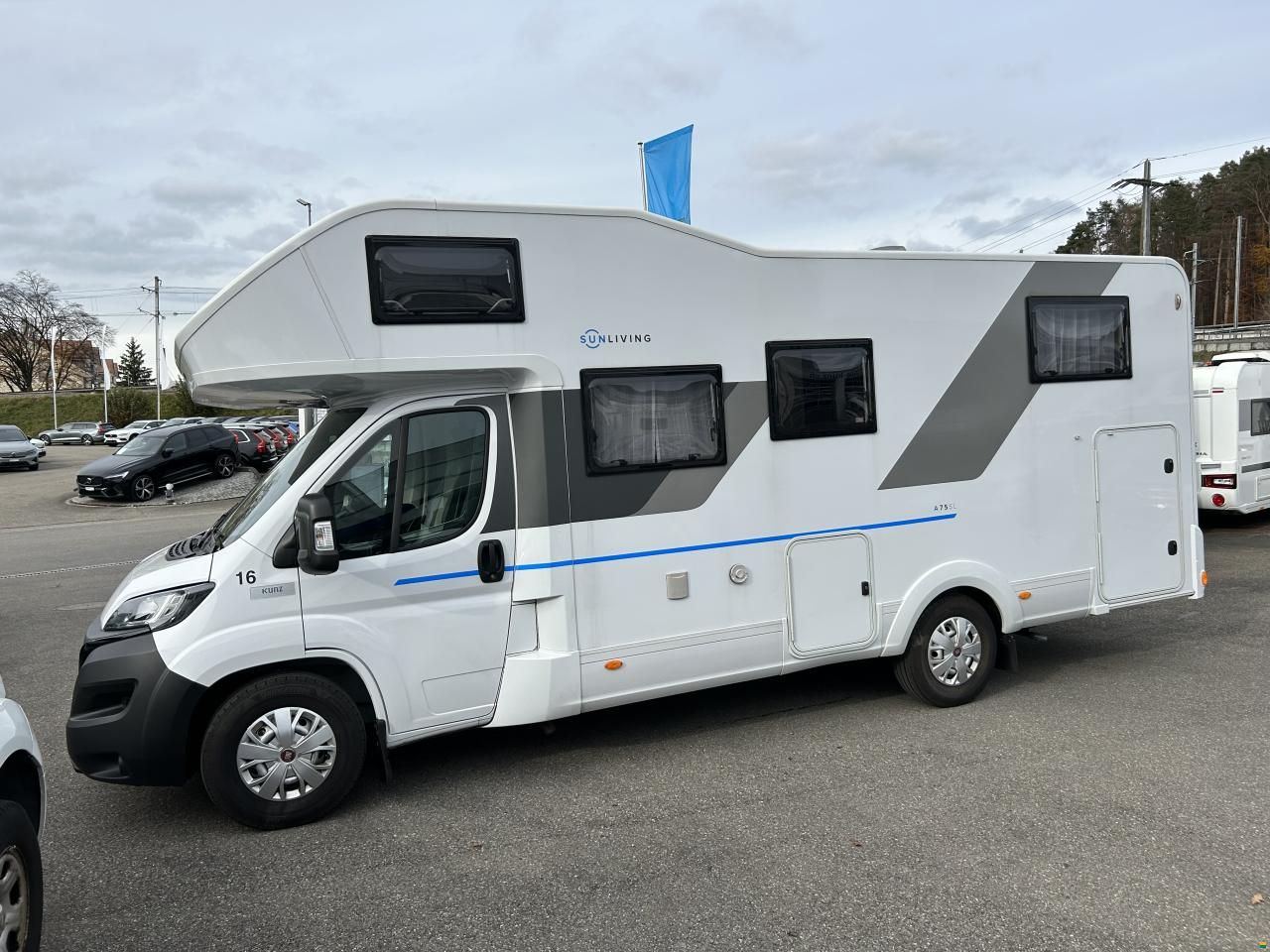 Adria Sun Living A75 SL