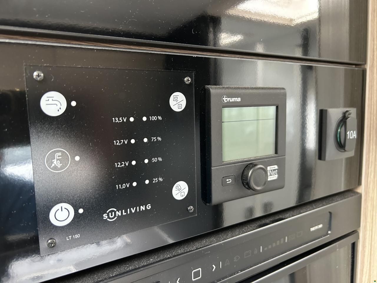 Adria Sun Living A75 SL