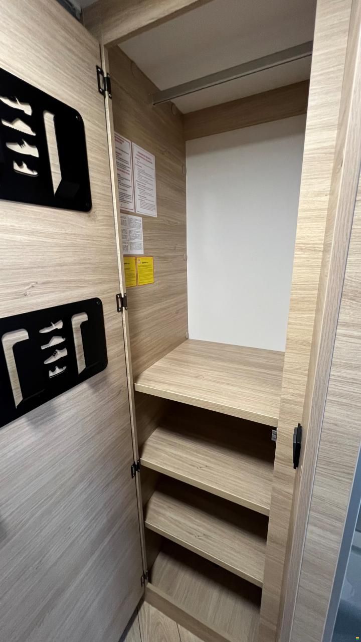 Challenger 380 Etape Edition