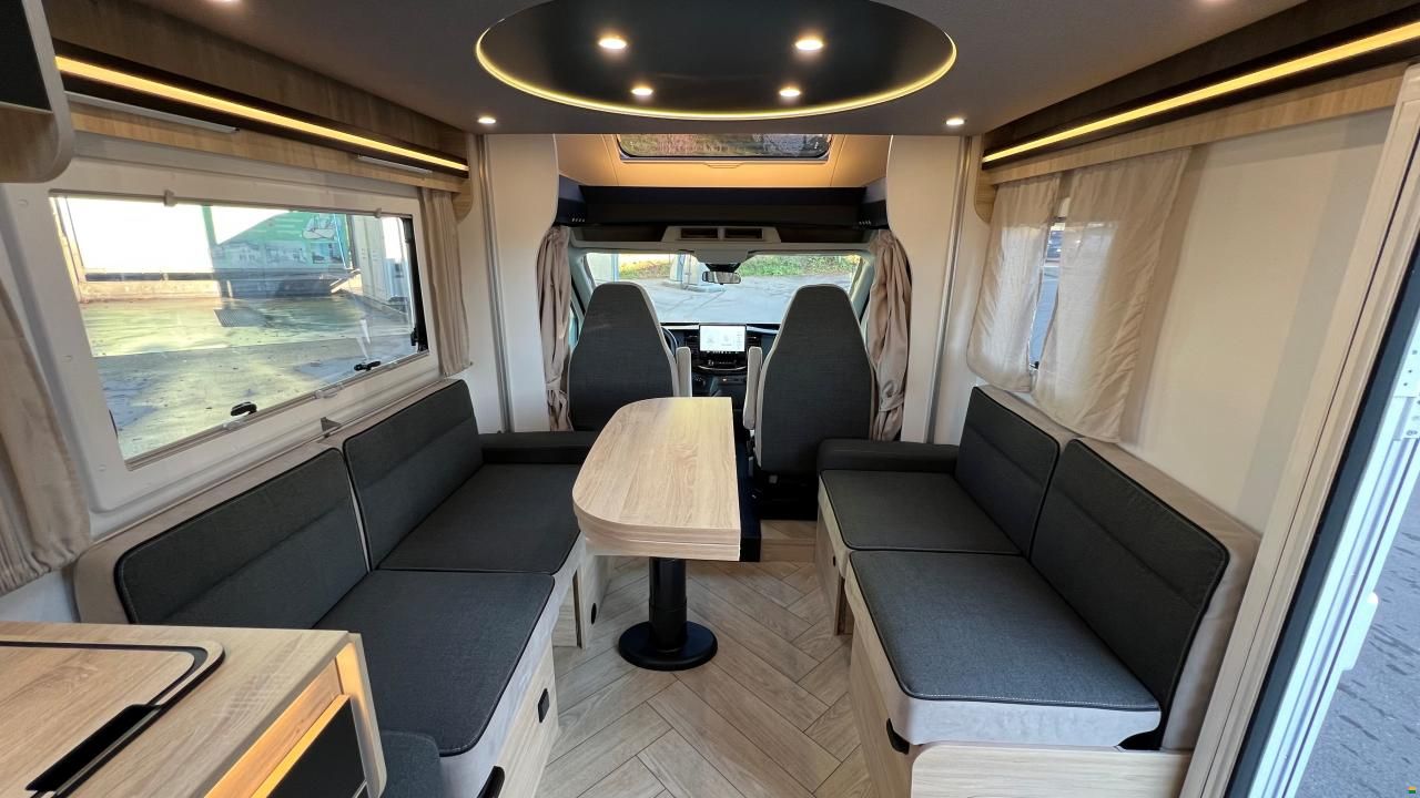 Challenger 380 Etape Edition