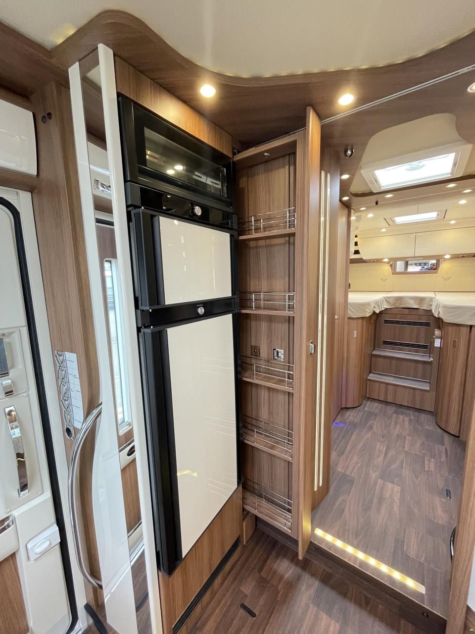 Carthago chic e-line I / XL - Mercedes I 61 XL LE - DA