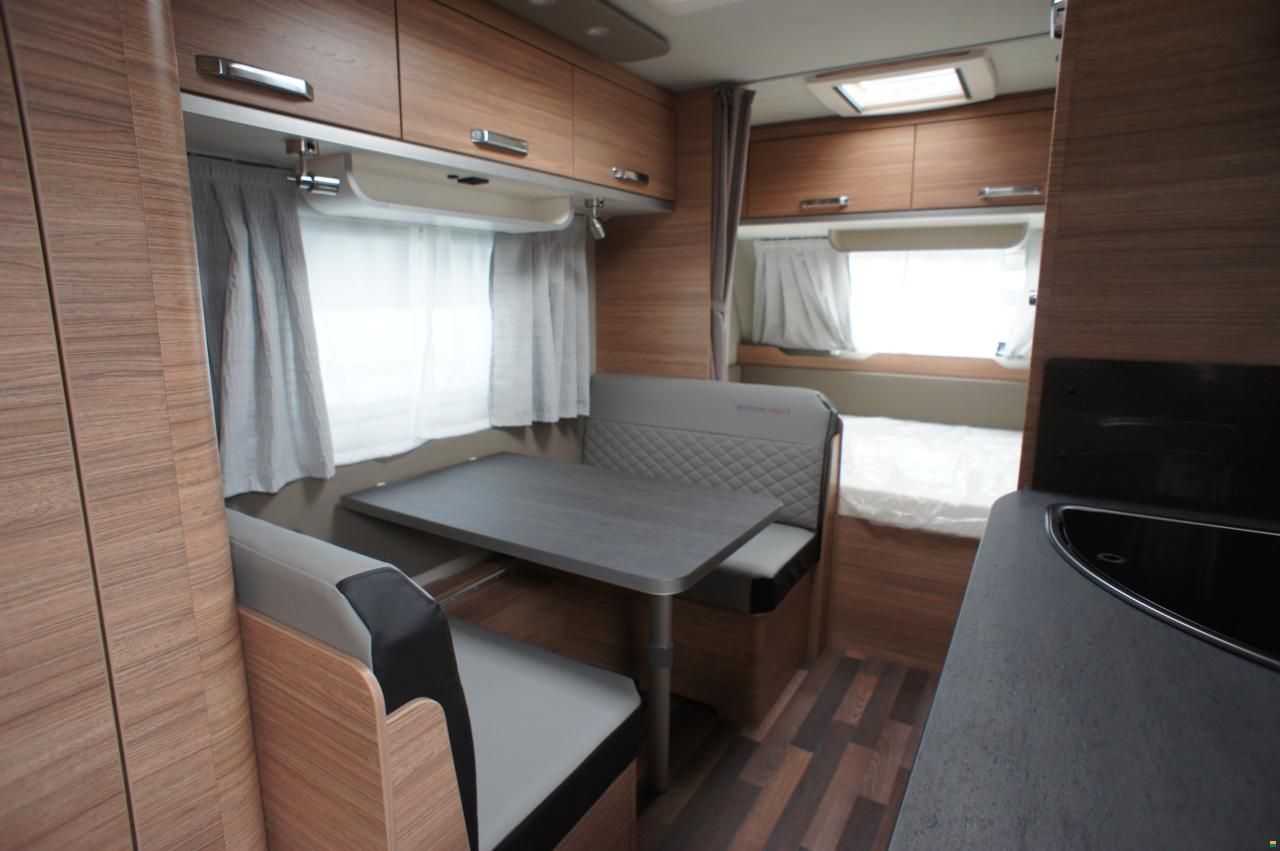 Weinsberg 480 QDK CaraOne HOT-Edition