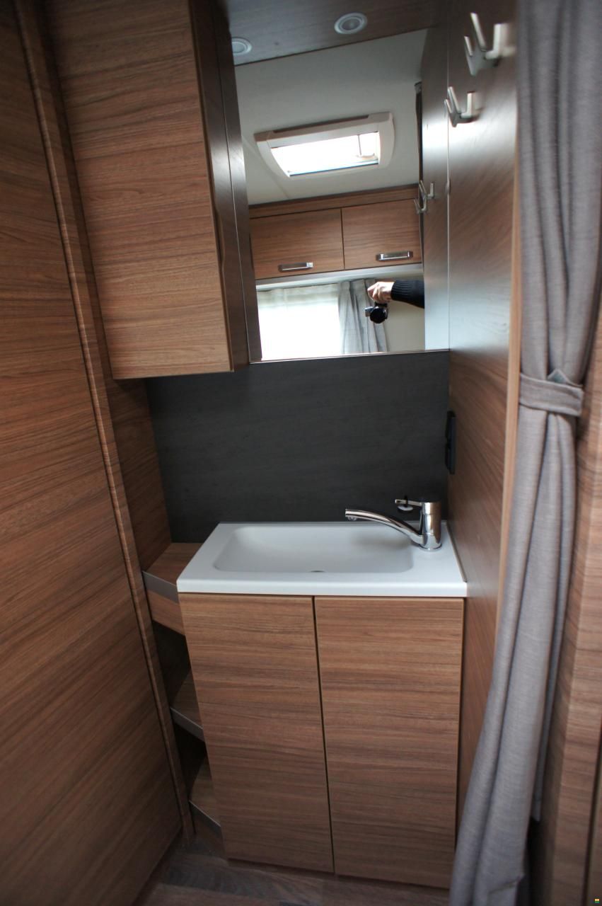 Weinsberg 500 FDK CaraOne HOT-Edition