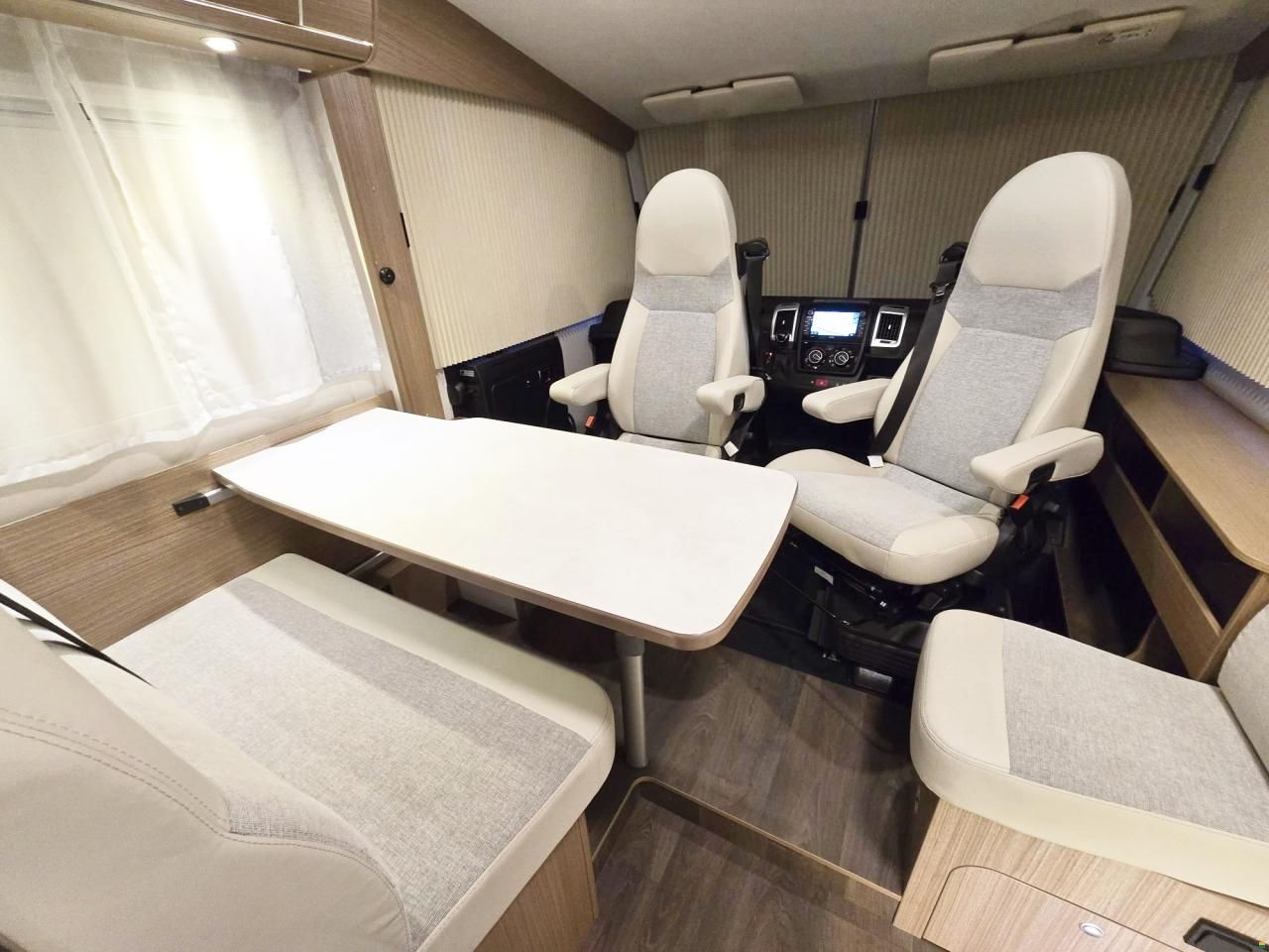 Carado CAPRON I 338 EMOTION 2.3 AUTOMAT MJ 140