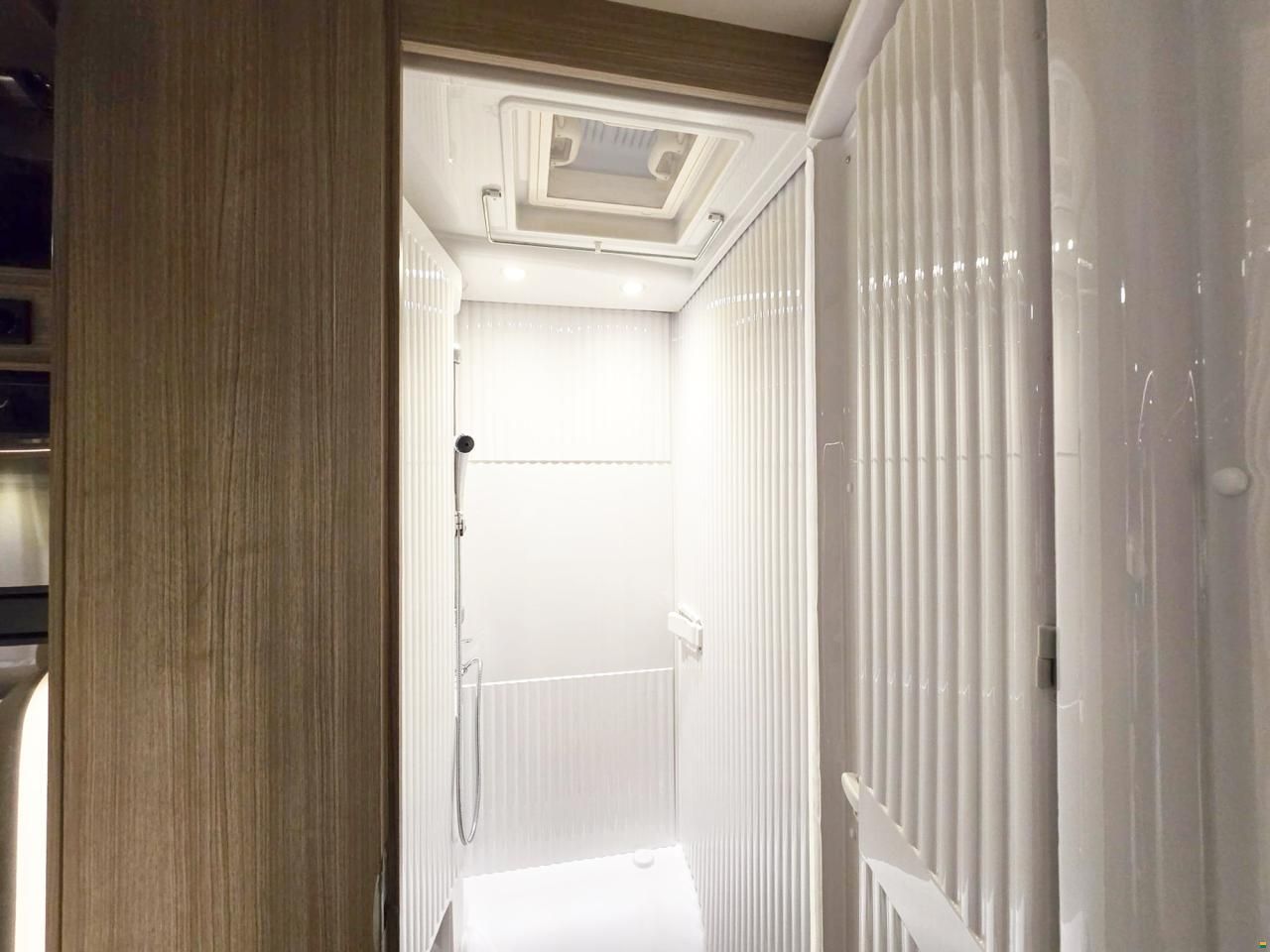 Carado CAPRON I 338 EMOTION 2.3 AUTOMAT MJ 140