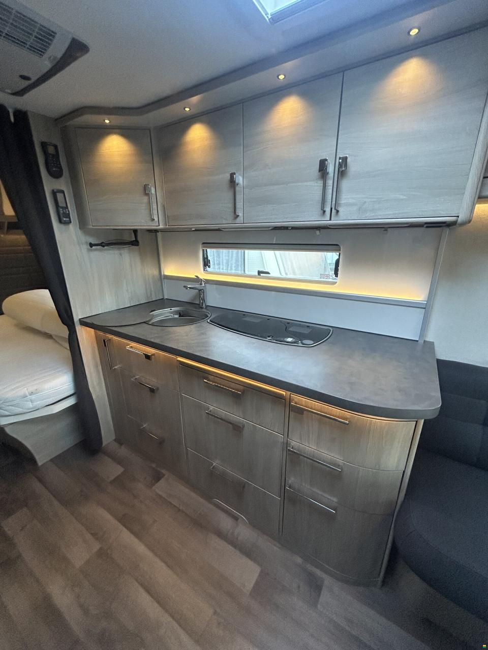 Kabe Ametist 560 XL
