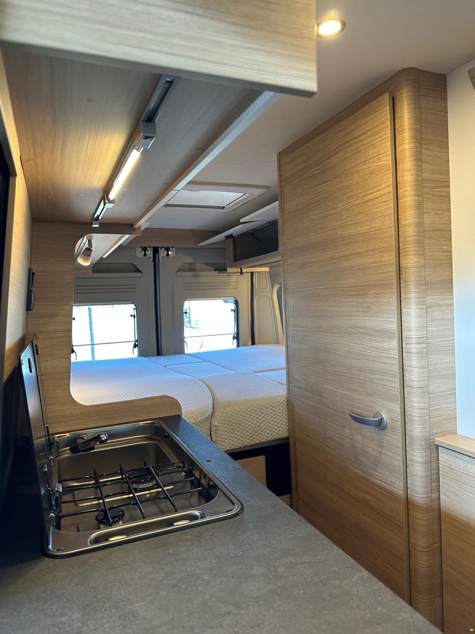 Roadcar R640