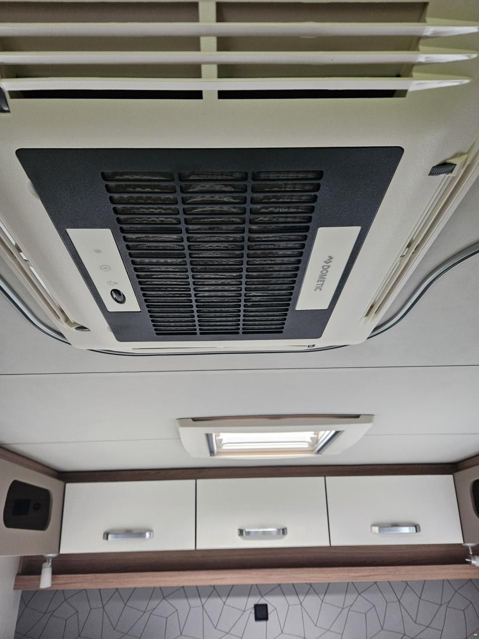 Weinsberg CaraCompact Suite 640 MEG Pepper