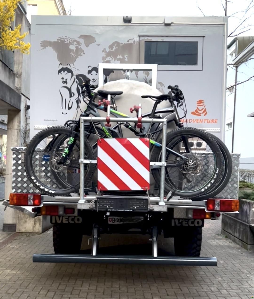 Iveco mit Wohnkabine von Langer&Bock