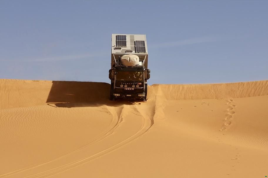 Iveco mit Wohnkabine von Langer&Bock