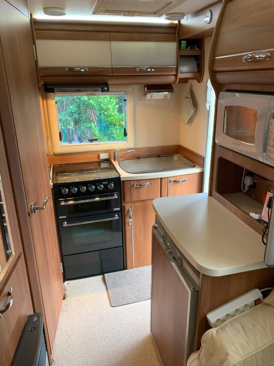 Auto- Sleepers Nuevo II EK