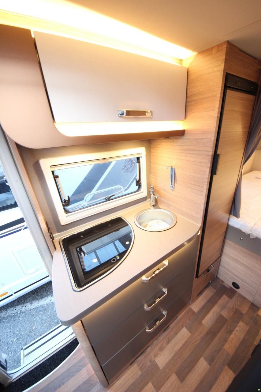 Weinsberg CaraCompact 600 MF EDITION (PEPPER)