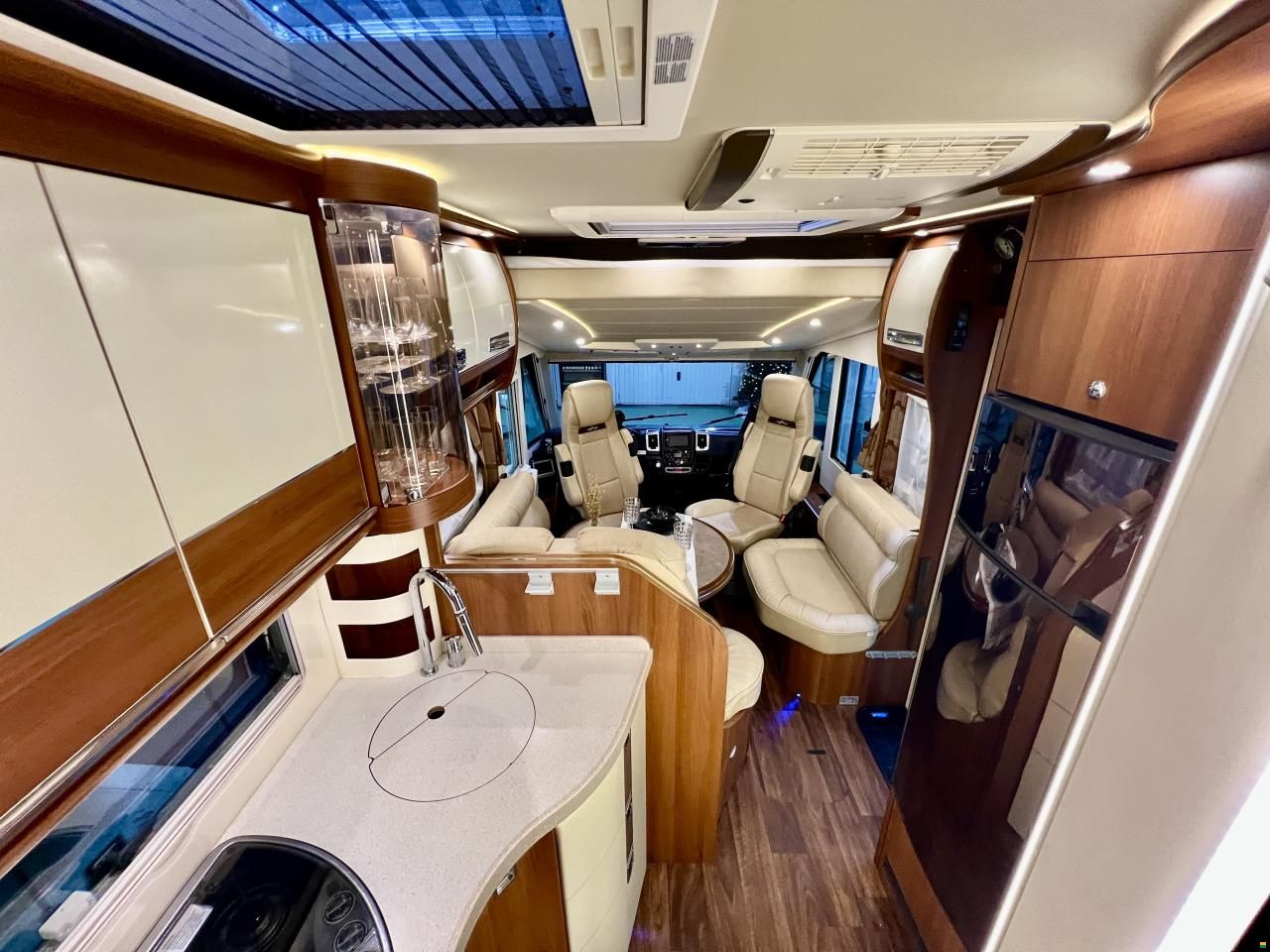 Carthago Chic E-Line I50