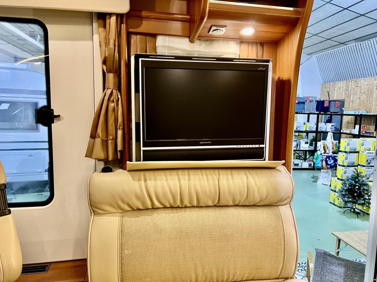 Carthago Chic E-Line I50