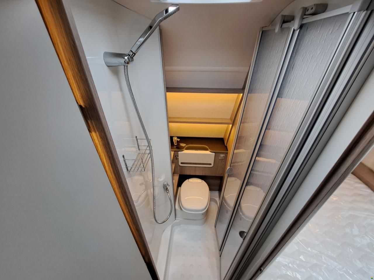 Bürstner Premio 455 TS Black Forest