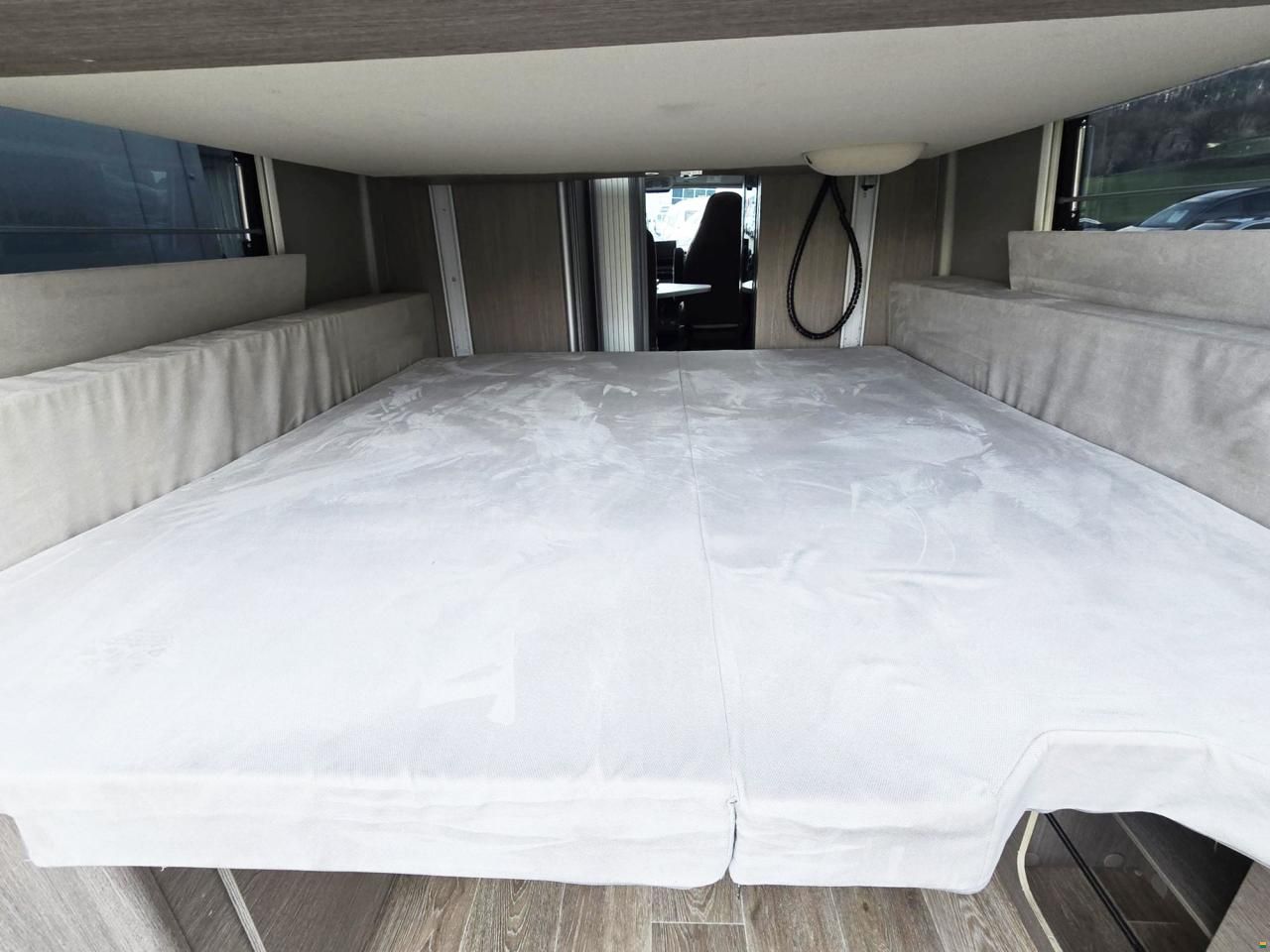 Pössl ROAD CRUISER REVOLUTION AUTOMAT 2.2 H3